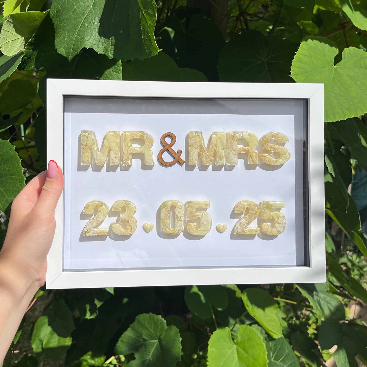 Mr & Mrs Anniversary Date Frame - White A4