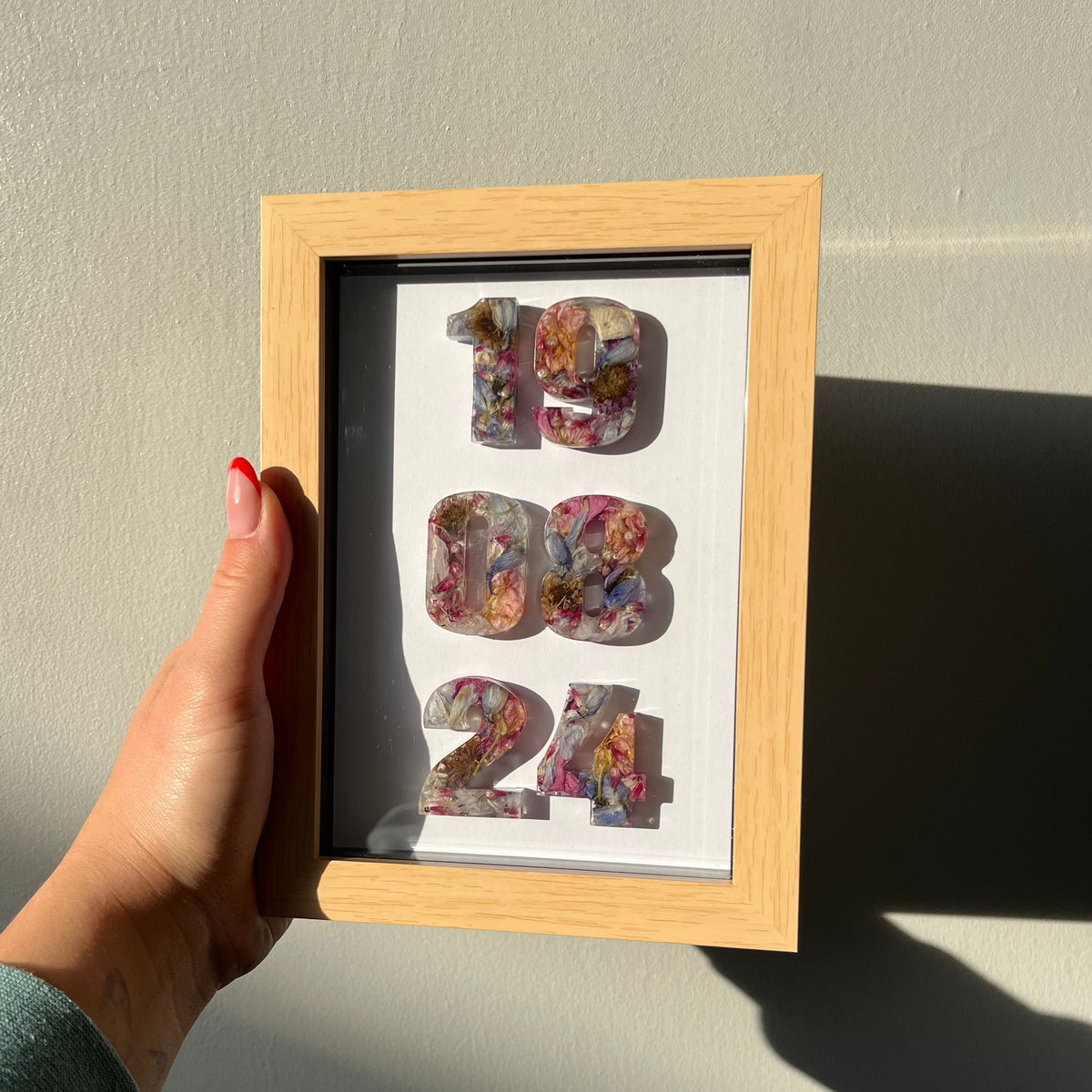 5x7” Wood Anniversary Date Frame