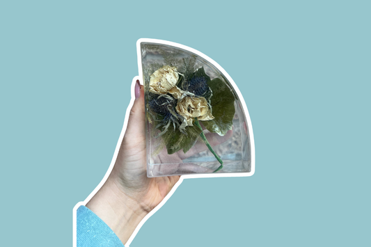 do flowers rot in resin