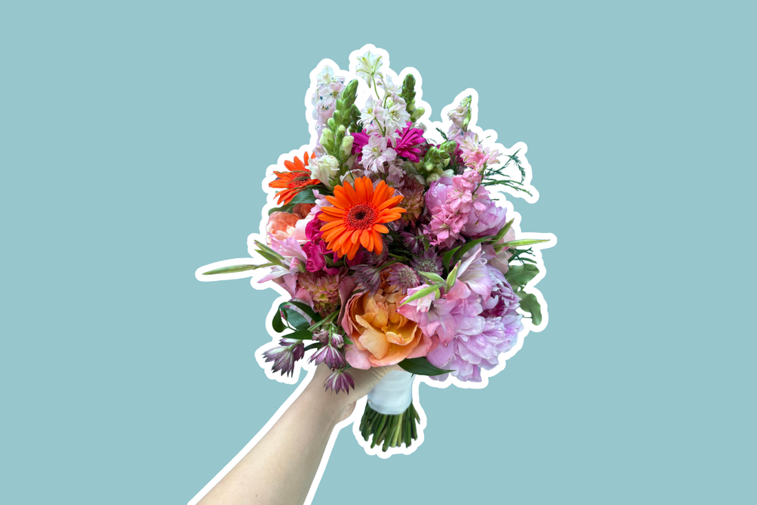 when you should send your wedding flowers