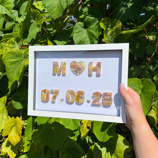 Initial Anniversary Date Frame - White A4 'Heart'