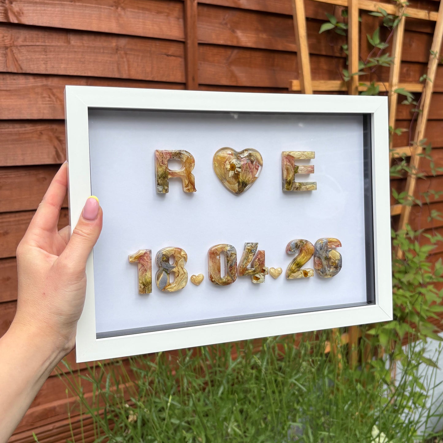 Initial Anniversary Date Frame - White A4 'Heart'