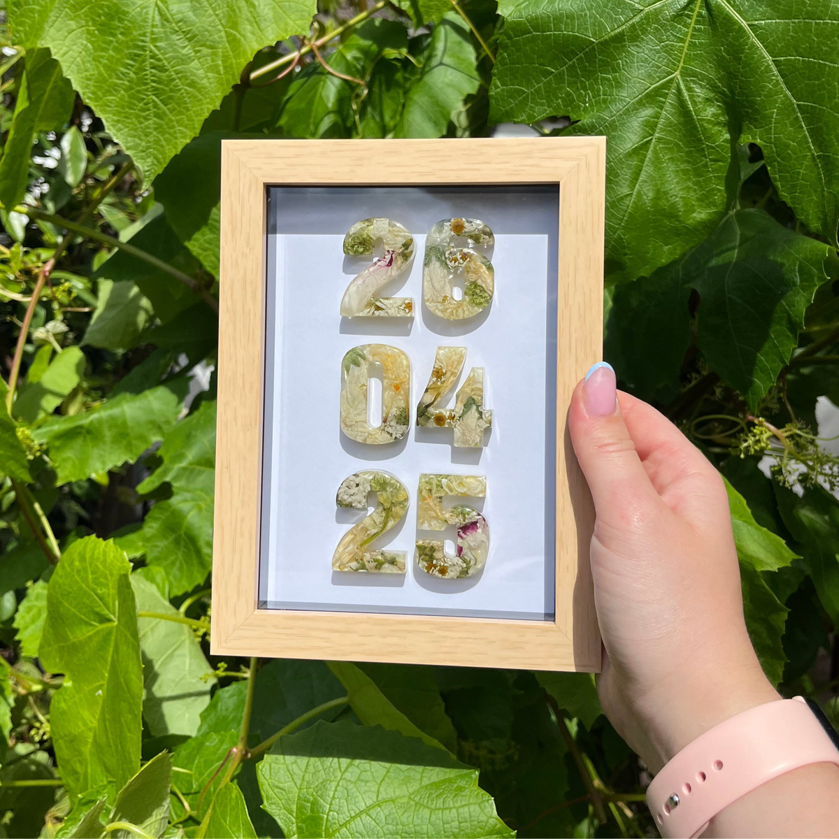 5x7” Wood Anniversary Date Frame