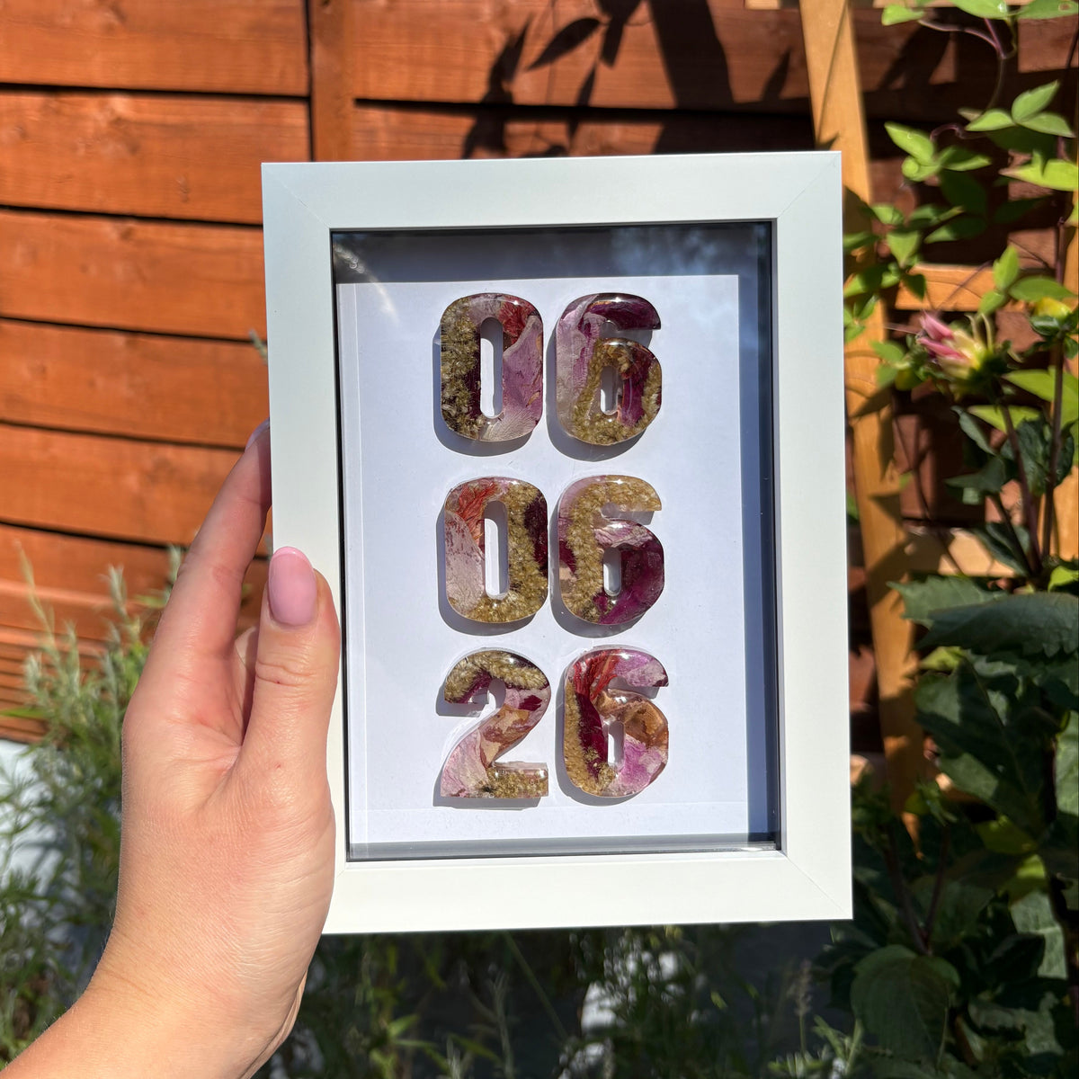 5x7” White Anniversary Date Frame