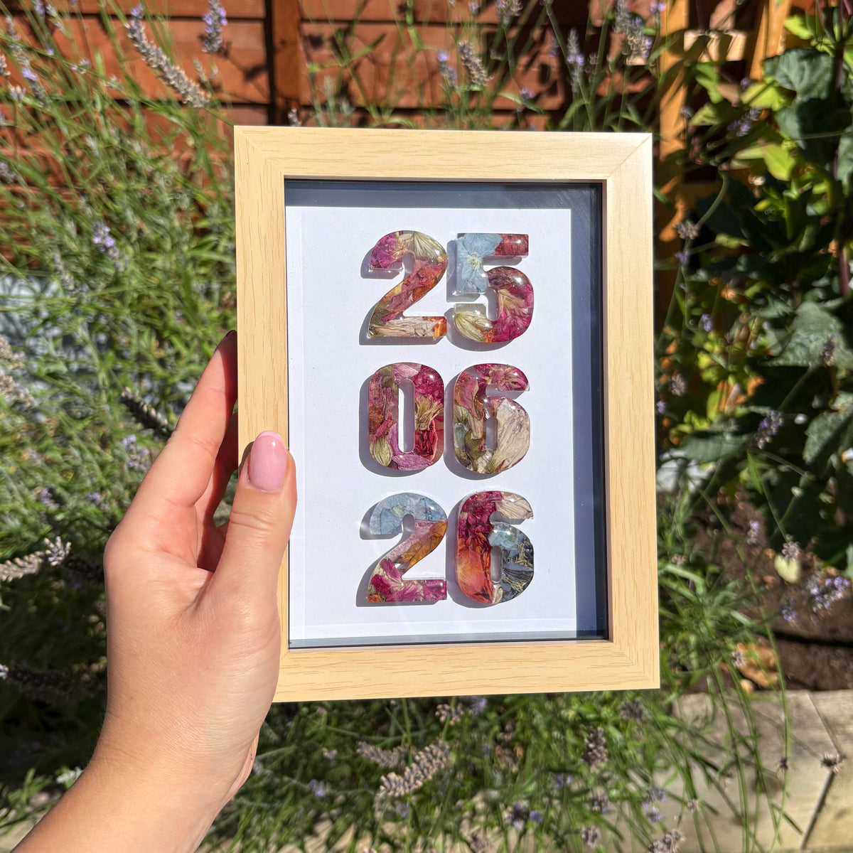5x7” Wood Anniversary Date Frame